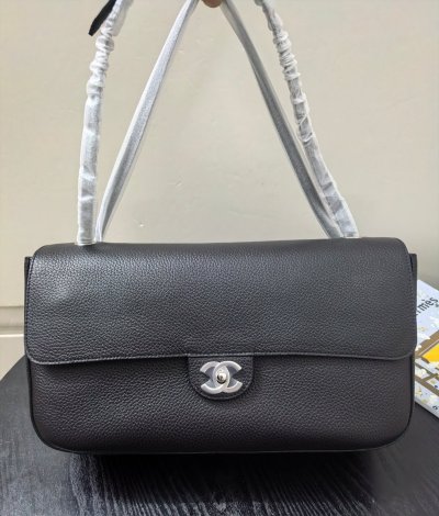 26S Maxi Flap口蓋包小號黑色