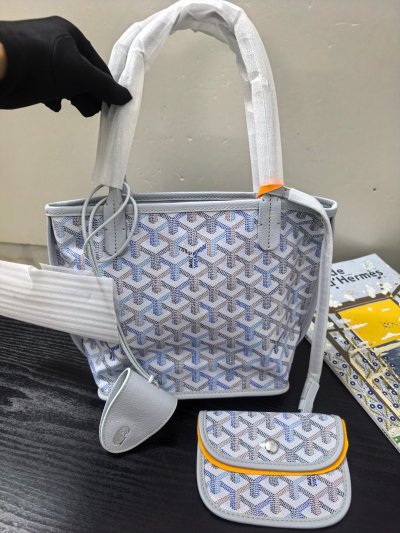 Anjou Mini 2026限定冰川藍：超輕量、自帶容量黑洞的「神仙實用包」