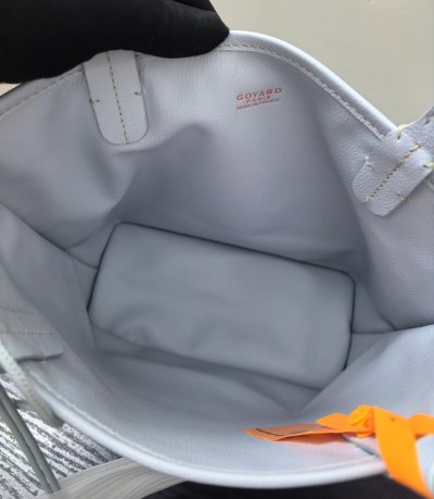 Anjou Mini 2026限定冰川藍：超輕量、自帶容量黑洞的「神仙實用包」